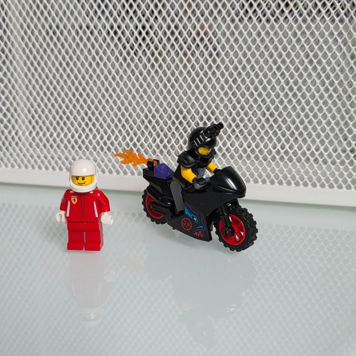 Moto Lego Ninjago + 2 personnages - photo numéro 3
