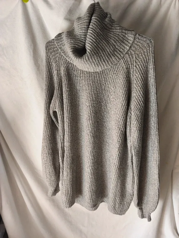 Pull en laine gris - taille: M