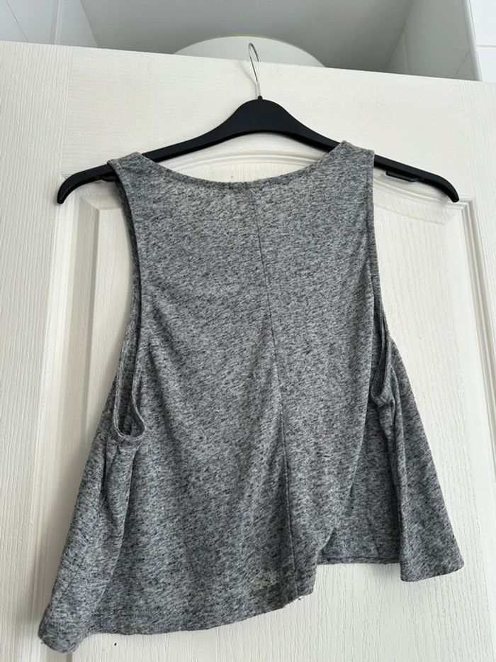 Débardeur gris - photo numéro 4