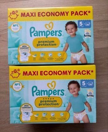 160 couches Pampers premium taille 5