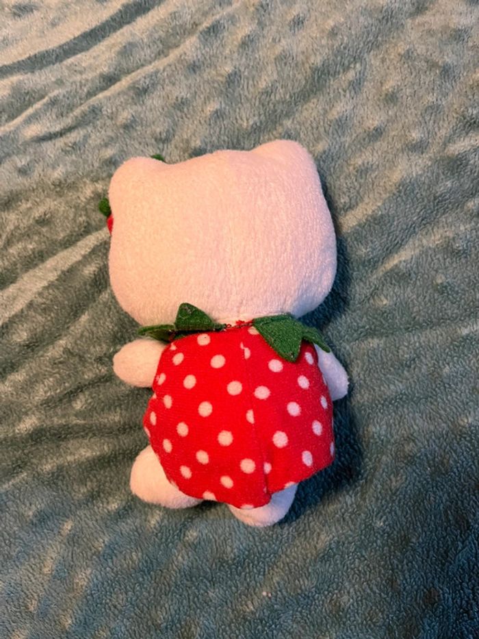 Peluche Hello Kitty - photo numéro 2