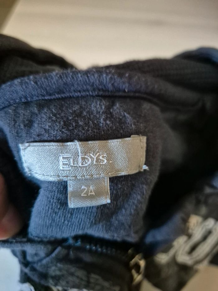 Veste grise zippé garçon 2 ans - photo numéro 4