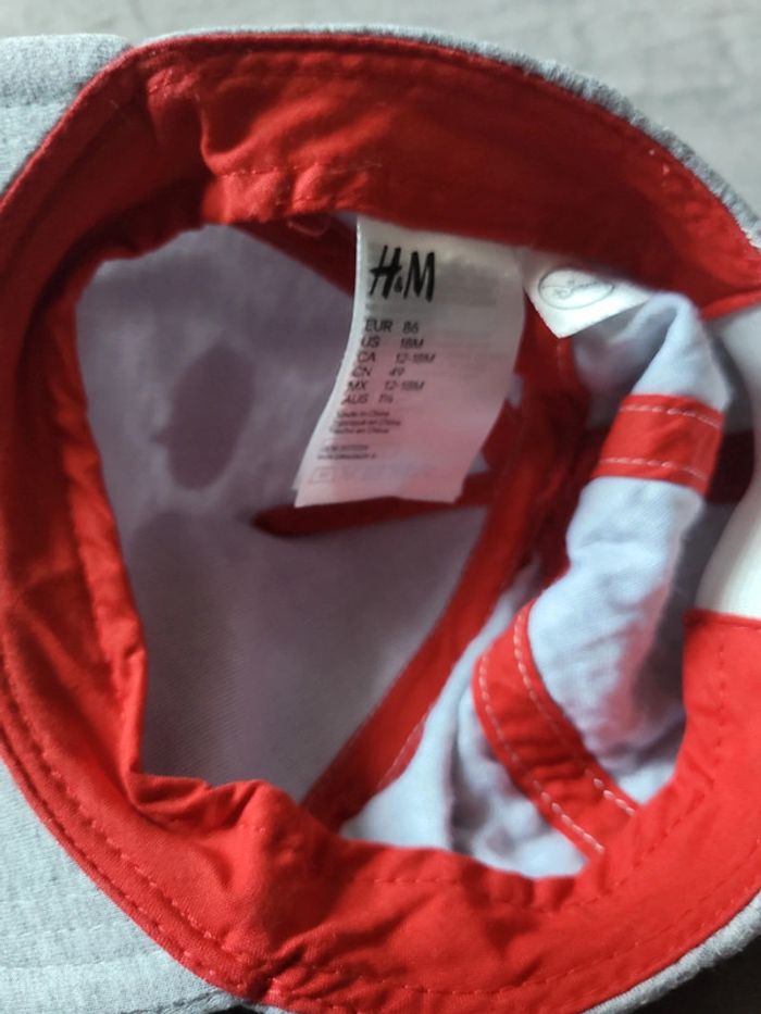 Casquette mickey h&m 12-18 mois - photo numéro 3