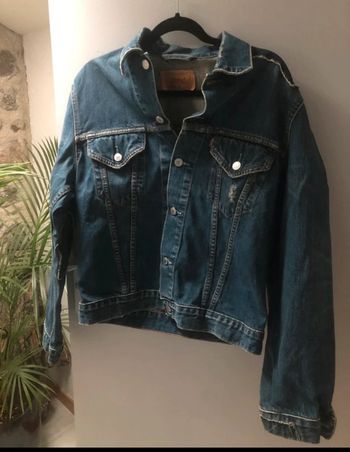 Veste en jean levi’s taille L très bon état