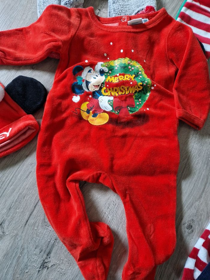 Lot de pyjamas - photo numéro 5