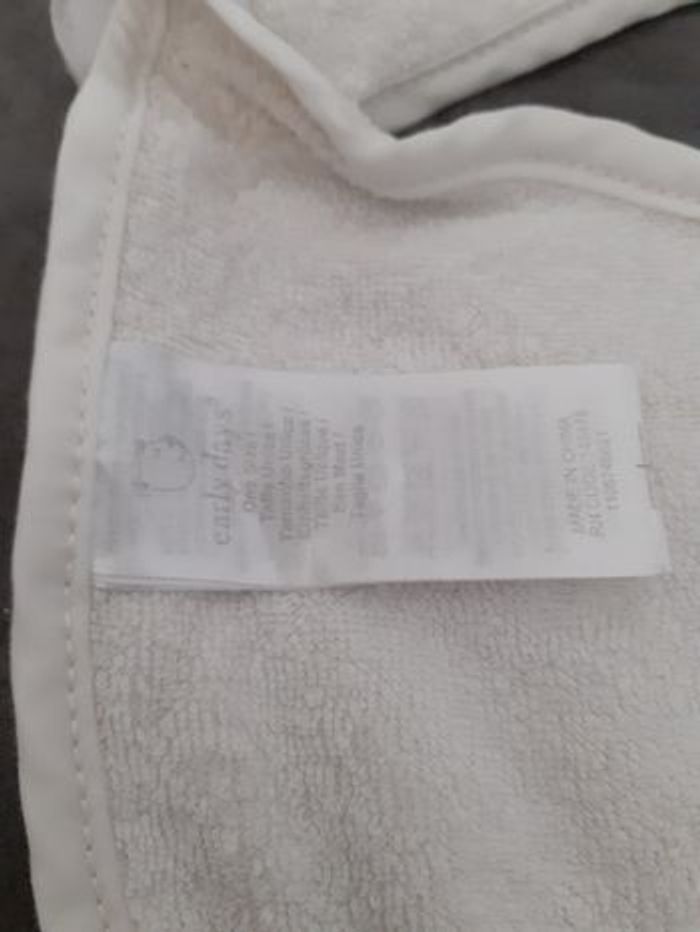 Bavoir - photo numéro 2