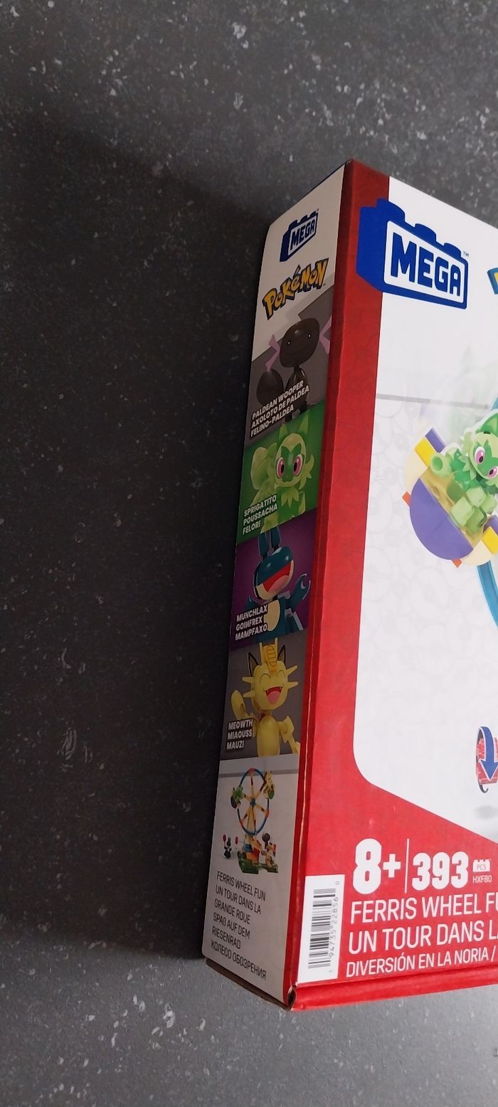 Un tour dans la grande roue pokémon 8+ Mega - photo numéro 5