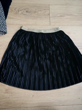 Jupe velour Plissé zara 10 ans