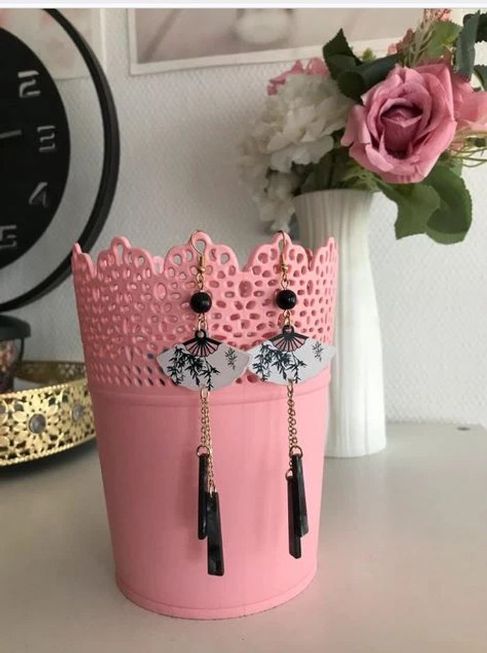 Boucles d'oreilles pendantes style éventail 🌸 - photo numéro 5
