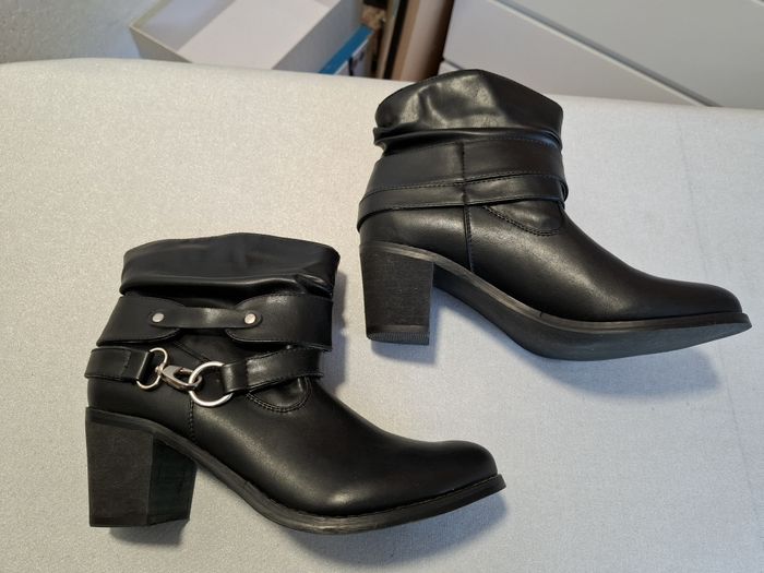 Belles bottines femme Lady Glam 39 noir talons 6 cm comme neuves - photo numéro 2
