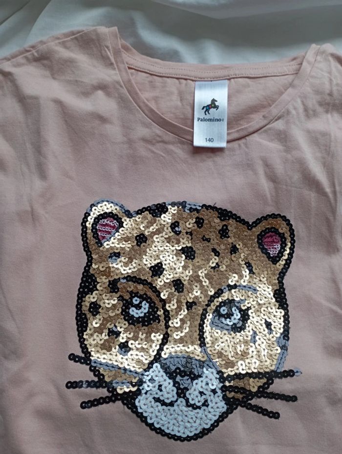 Lot 2 tee shirt manches longues dont 1 avec des beabs palomino 140 cm neuf 10€ - photo numéro 2