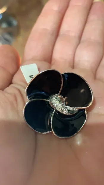 Bague avec son pochon