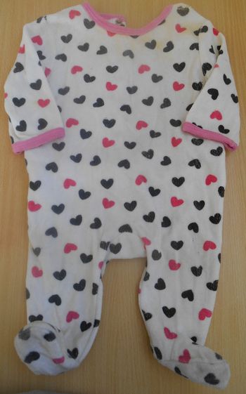 Pyjama fille 3 mois - 1 pièce - motifs petits coeurs