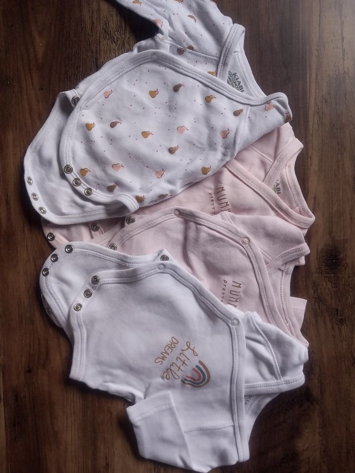 Lot 4 bodys naissance