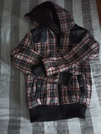 Blouson capuche
