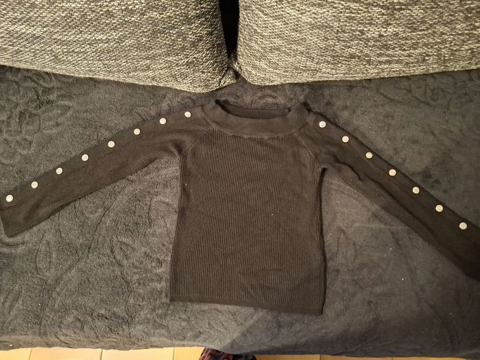 Pull noir