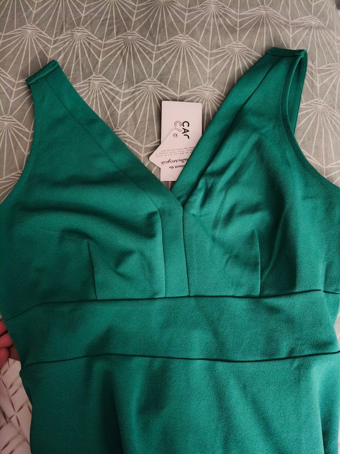 Robe verte patineuse cache cache neuve avec étiquette - photo numéro 3