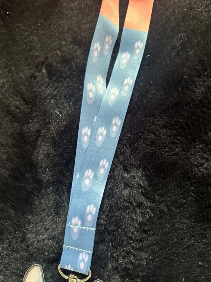 Lanière + pochette panpan Disneyland Paris - photo numéro 5