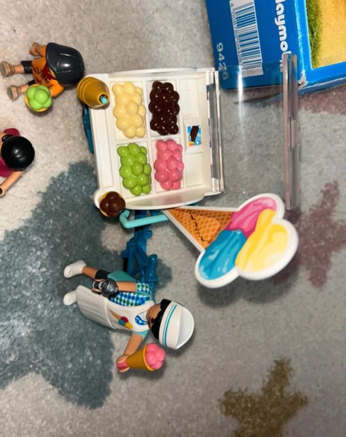 Playmobil marchand de glace - photo numéro 3