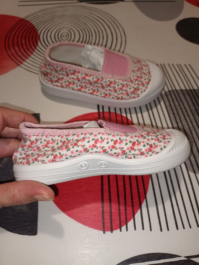 Ballerines en tissu 👧 taille 23 - photo numéro 3