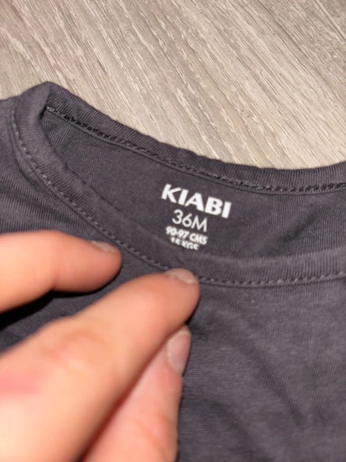T-shirt Kiabi fille taille 36 mois - photo numéro 2