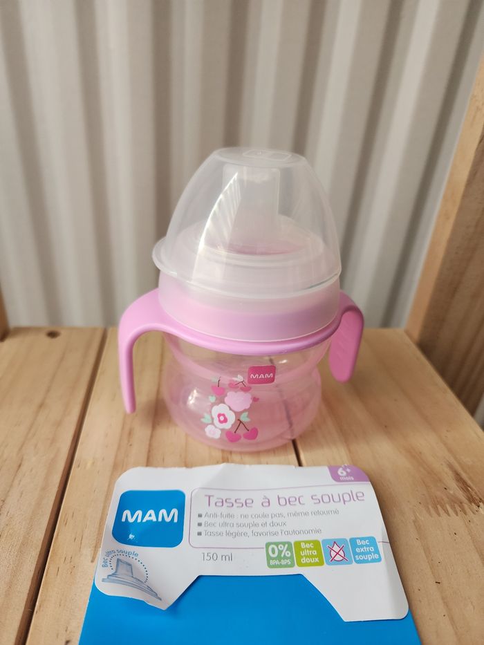 Tasse a bec souple MAM