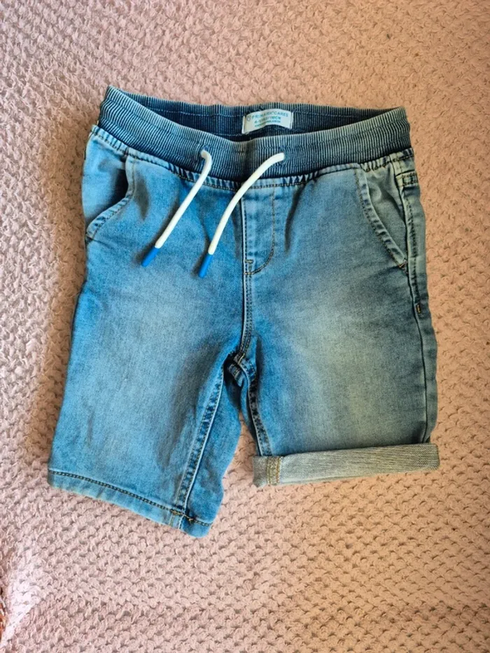 Short en jeans 4/5ans 110cm, Primark, neuf
