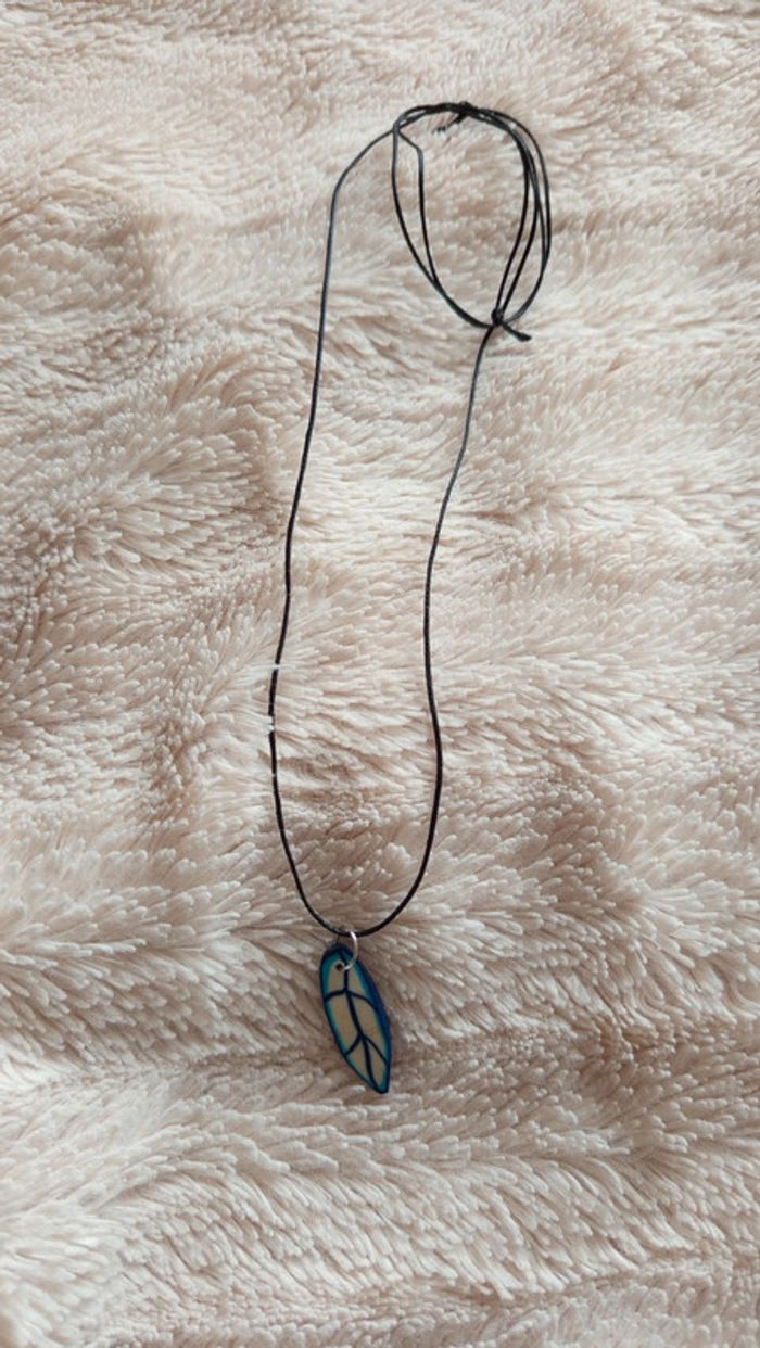 Collier plume 🔄 - photo numéro 2