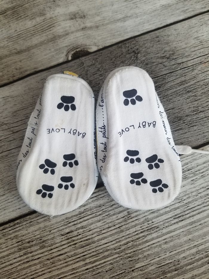 Chaussure bébé - photo numéro 4