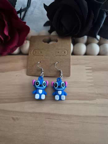 boucles d’oreilles stitch