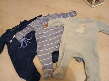 Lot de pyjamas