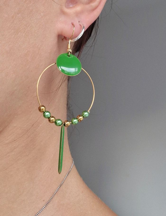 Boucle d'oreille créole verte - photo numéro 2