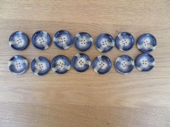 boutons écailles