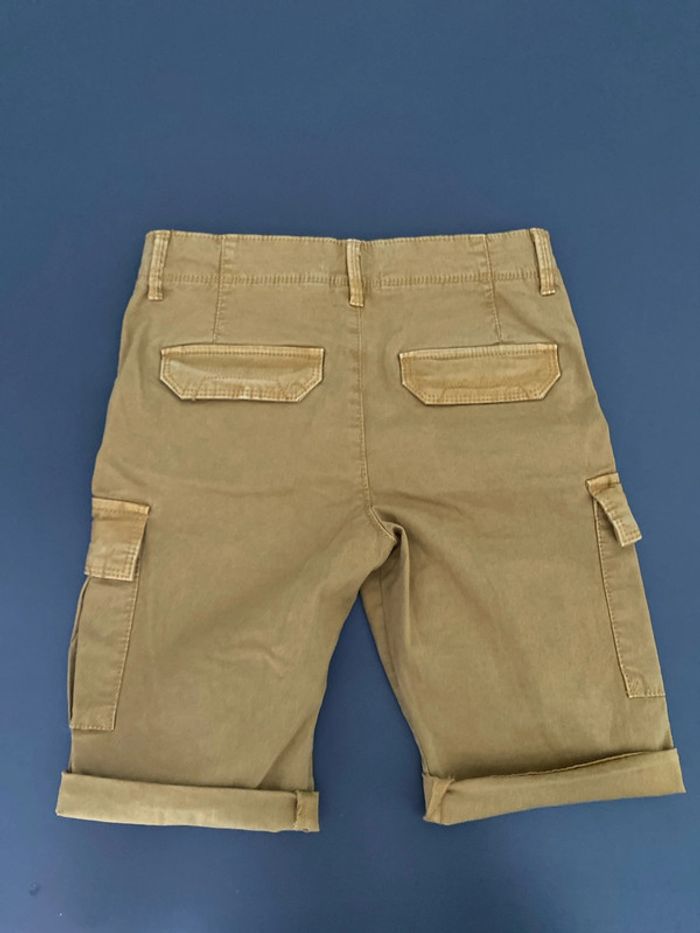 Short OKAIDI comme neuf 8 ans - photo numéro 3