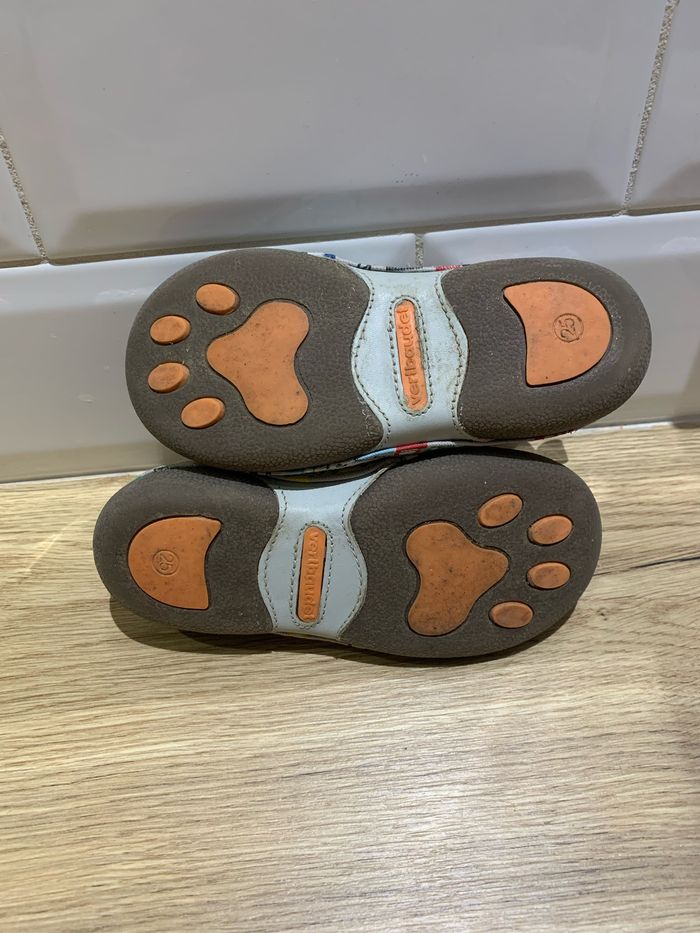 Chaussures chaussons 25 - photo numéro 4