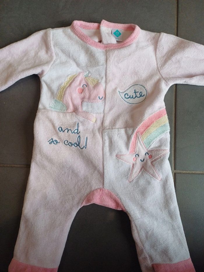 Pyjama licorne  tex 1 mois - photo numéro 2