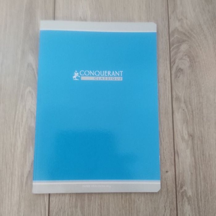 Cahier 21 x 29, 7 cm Conquerant grand carreaux 96 pages bleu