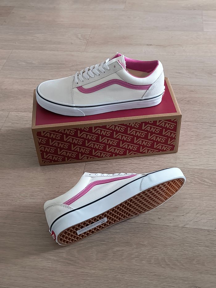 Baskets chaussures vans old skool taille 44 neuves