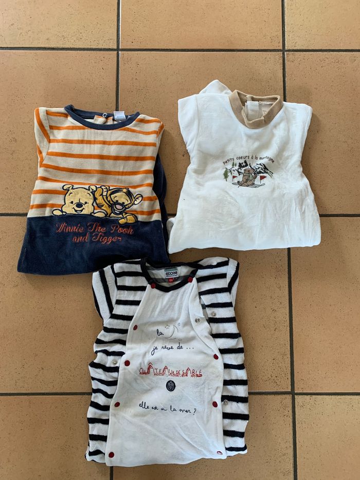 Lot 3 pyjamas en velours bebe 12 mois