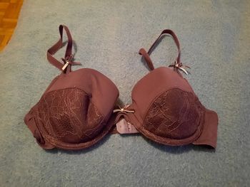 Soutien gorge violet foncé