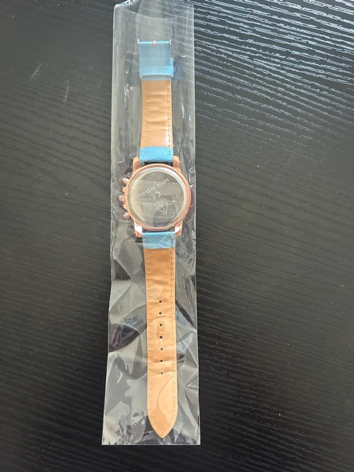 Montre femme - photo numéro 2
