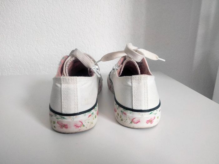 Baskets blanches tissus - lovely skulls - 33 - photo numéro 4