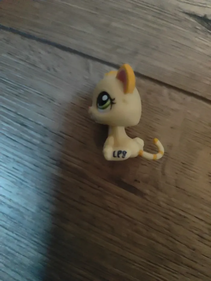 Petit chat jaune pâle LPS little Petshop - photo numéro 3