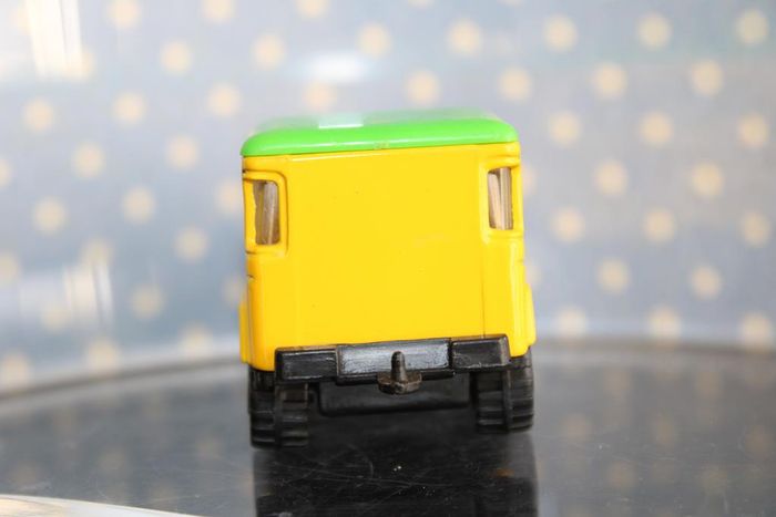 Voiture miniature plus remorque - photo numéro 8