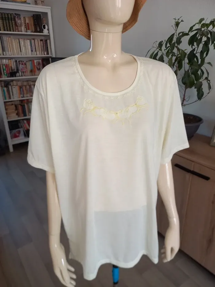 Tee-shirt femme Neuf XXL - photo numéro 2