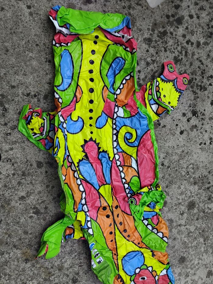 Crocodile gonflable