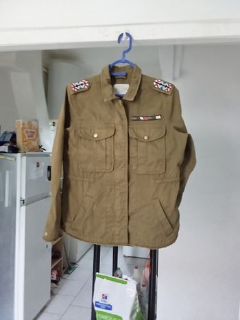 Veste de femme Bershka taille  M.couleur kaki