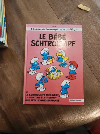 Bande dessinée : 4 histoires de Schtroumpfs