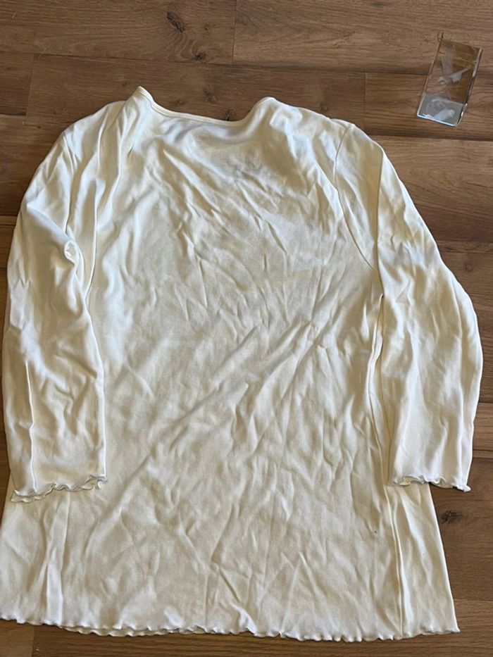 Je vend un haut manche longue femme taille 4 très bon état - photo numéro 2
