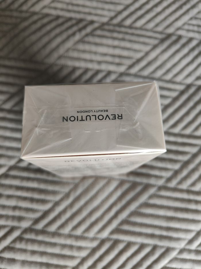 Eau de toilette révolution revolutionary neuf - photo numéro 3